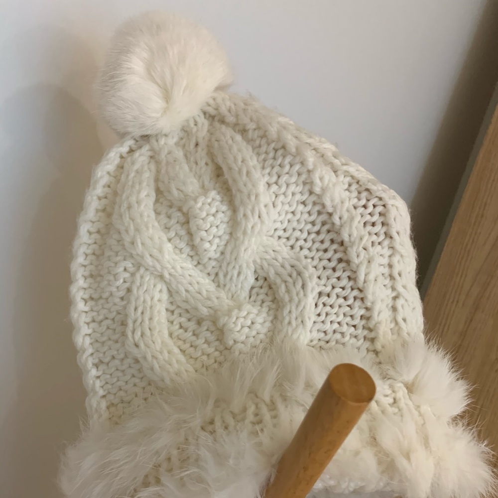Real Rabbit Fur Fluffy Hat - Picture 1 of 1
